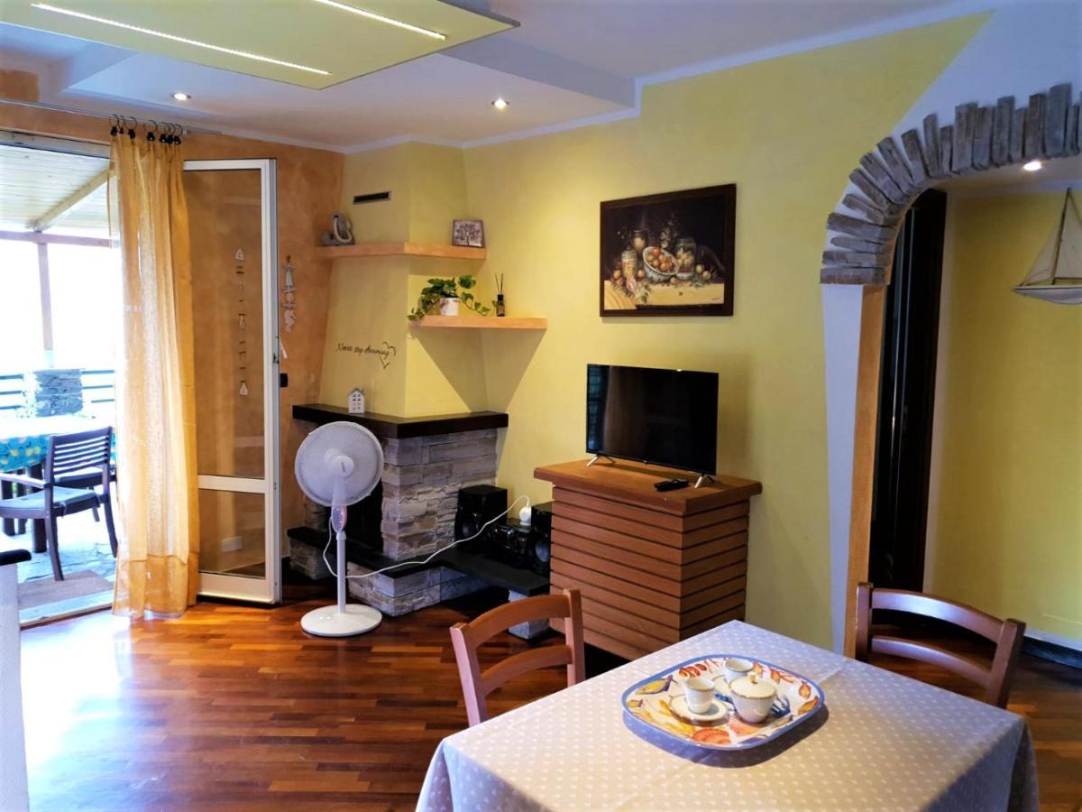 Appartamento Casa Cristina 2C - Private Free Parking, Wi-Fi Casarza Ligure Esterno foto